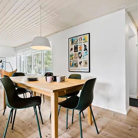 3 Bedroom Beautiful In Ebeltoft